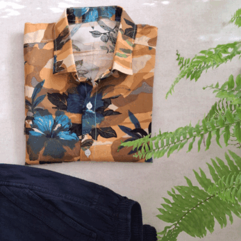 پیراهن مردانه هاوایی گل ختمی آبی