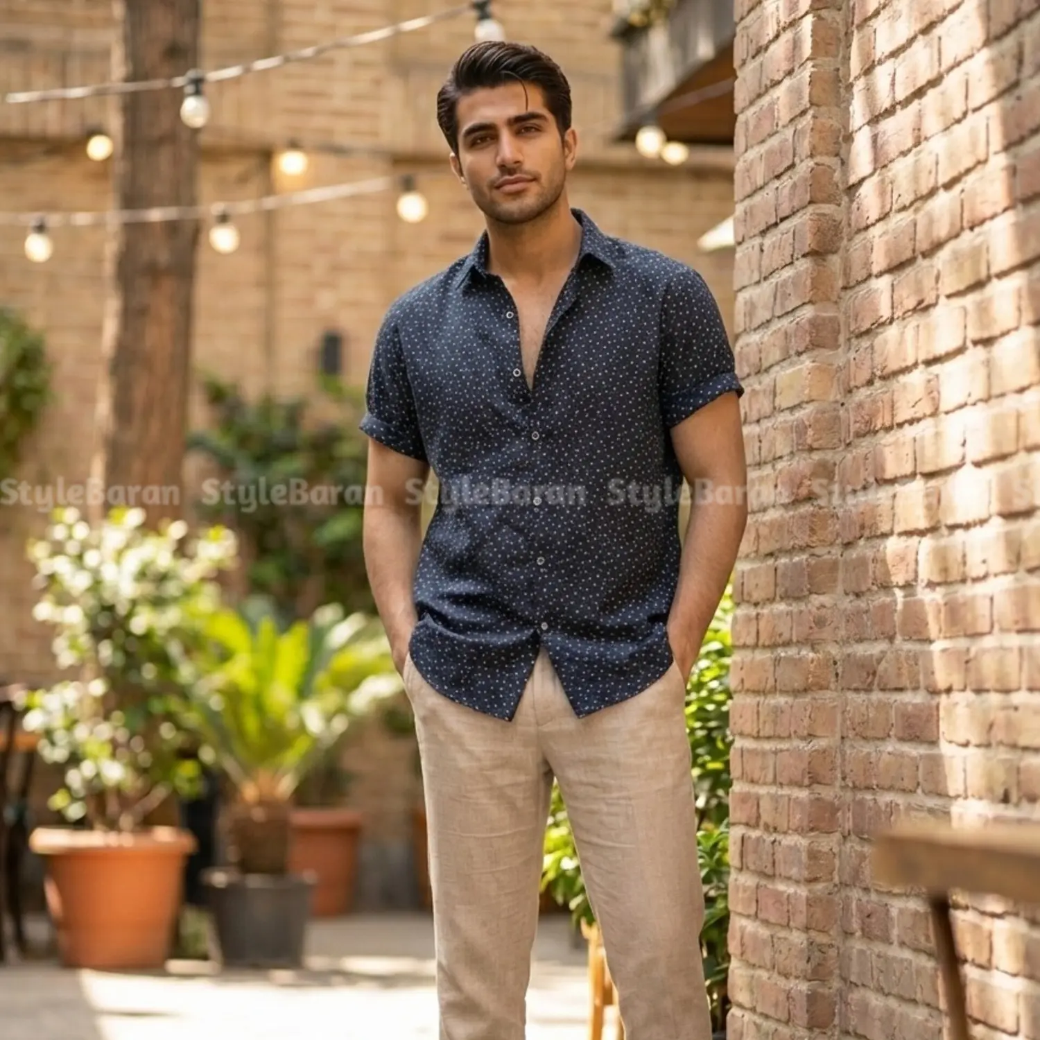 پیراهن مردانه لینن سرمه ای گل سفید پیراهن مردانه لینن سرمه ای گل سفید